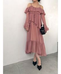 SNIDEL | オフショルフリルワンピース(ワンピース)