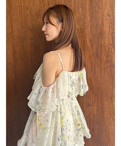 SNIDEL（スナイデル）の「オフショルフリルワンピース（ワンピース・レディース・イエロー/マルチ/コーラル・0/1）」の17枚目の写真