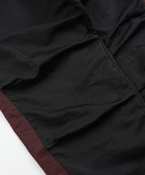 FRIZMWORKS(フリズムワークス)の「STRING NYLON TRACK PANTS _ BLACK(スウェットパンツ・メンズ・その他・SMALL/MEDIUM/LARGE/X-LARGE)」の5枚目の写真