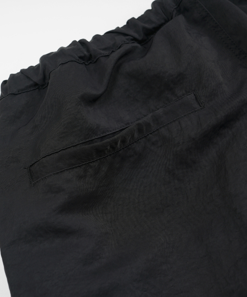 FRIZMWORKS(フリズムワークス)の「STRING NYLON TRACK PANTS _ BLACK(スウェットパンツ・メンズ・その他・SMALL/MEDIUM/LARGE/X-LARGE)」の8枚目の写真