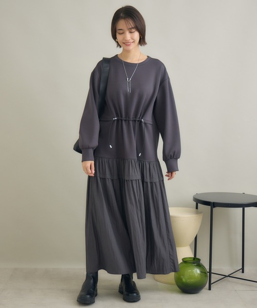KATHARINE ROSS(キャサリンロス)の「【PILLINI/ピリーニ】ウエストドロストドッキングワンピース(ワンピース・レディース・チャコールグレー/ブラック・FREE)」の2枚目の写真