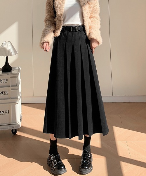 Doux Belle（ドゥーベル）の「ハイウエストプリーツミディスカート（スカート・レディース・ダークグレー/ブラック・MEDIUM）」の12枚目の写真
