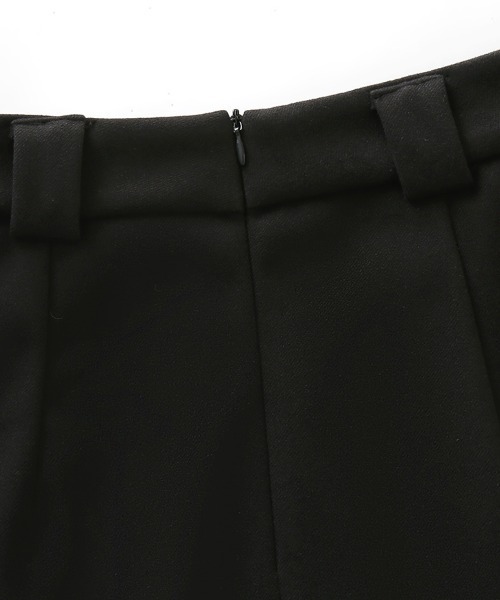 Doux Belle（ドゥーベル）の「ハイウエストプリーツミディスカート（スカート・レディース・ダークグレー/ブラック・MEDIUM）」の16枚目の写真