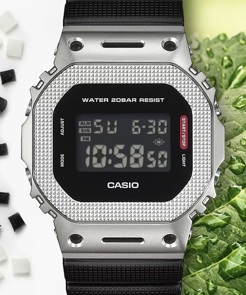 G-SHOCK デジタル腕時計 シルバー/ブラック 箱付き ブラック×シルバーの洗練。G-SHOCKの