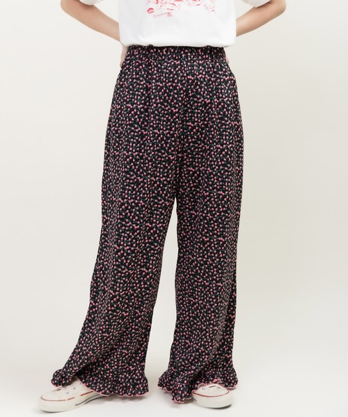 Dot＆Stripes CHILD WOMAN（ドットアンドストライプス　チャイルドウーマン）の「ポンチsmall roseプリント イージーパンツ（その他パンツ・レディース・ブラック・FREE）」の13枚目の写真