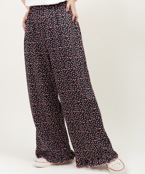 Dot＆Stripes CHILD WOMAN（ドットアンドストライプス　チャイルドウーマン）の「ポンチsmall roseプリント イージーパンツ（その他パンツ・レディース・ブラック・FREE）」の16枚目の写真