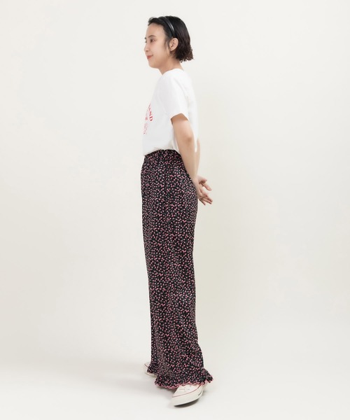 Dot＆Stripes CHILD WOMAN（ドットアンドストライプス　チャイルドウーマン）の「ポンチsmall roseプリント イージーパンツ（その他パンツ・レディース・ブラック・FREE）」の18枚目の写真
