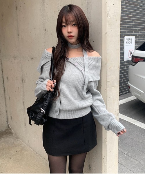 anyonemore(エニワンモア)の「折り返しオフショルダーボタンニットマフラーセット(ニット/セーター・レディース・アイボリー/グレー・FREE)」の6枚目の写真