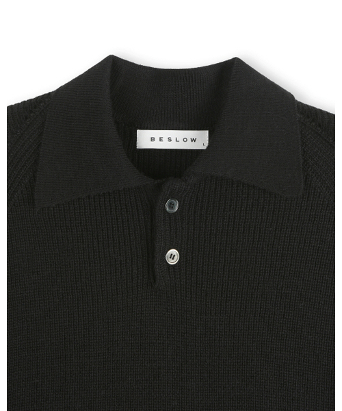 BESLOW(ビースロー)の「REGULAR FIT COLLAR KNIT BLACK(ニット/セーター・メンズ・その他・SMALL/MEDIUM/LARGE)」の2枚目の写真