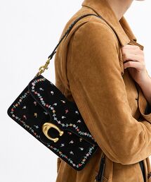 COACH（コーチ）の「タビー ショルダー バッグ 26・デインティー エン