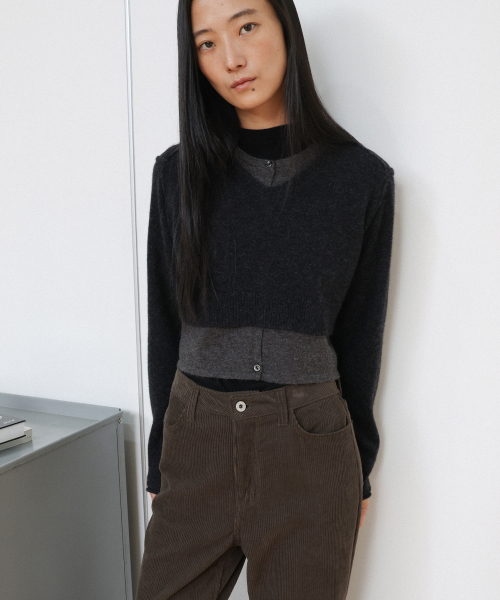 LEVAR(レバー)の「Overlay Wool Knit - Charcoal(ニット/セーター・レディース・ライトグレー・FREE)」の2枚目の写真