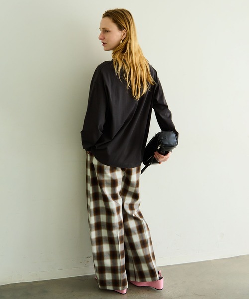 MAISON SPECIAL(メゾンスペシャル)の「GRACE Print Long Tee/GRACEプリントロンTEE(Tシャツ/カットソー・レディース・ホワイト/イエロー/チャコールグレー・FREE)」の8枚目の写真