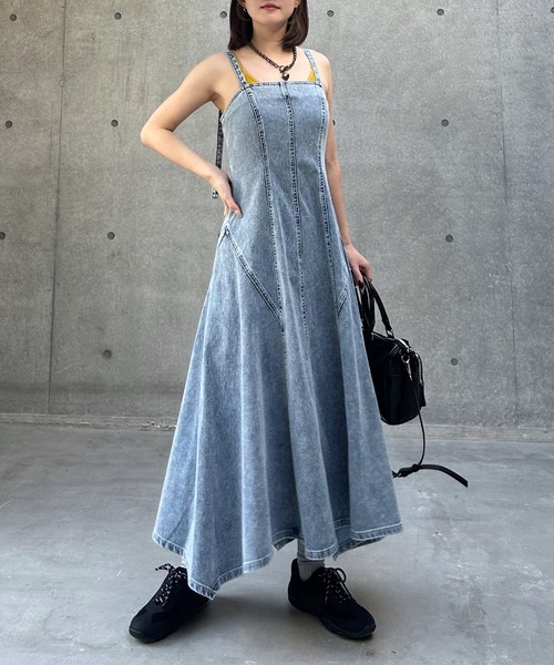 PAGEBOY（ページボーイ）の「＜まるでデニム見え！/紫外線カット/ストレッチ＞マルデニキャミワンピース（ワンピース・レディース・ライトブルー/ブラック/ブルー・FREE）」の9枚目の写真