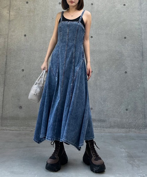 PAGEBOY（ページボーイ）の「＜まるでデニム見え！/紫外線カット/ストレッチ＞マルデニキャミワンピース（ワンピース・レディース・ライトブルー/ブラック/ブルー・FREE）」の19枚目の写真