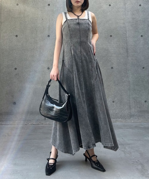 PAGEBOY（ページボーイ）の「＜まるでデニム見え！/紫外線カット/ストレッチ＞マルデニキャミワンピース（ワンピース・レディース・ライトブルー/ブラック/ブルー・FREE）」の5枚目の写真