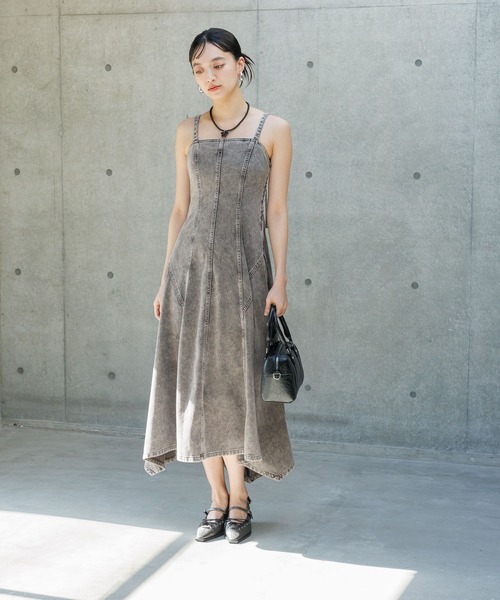 PAGEBOY（ページボーイ）の「＜まるでデニム見え！/紫外線カット/ストレッチ＞マルデニキャミワンピース（ワンピース・レディース・ライトブルー/ブラック/ブルー・FREE）」の21枚目の写真