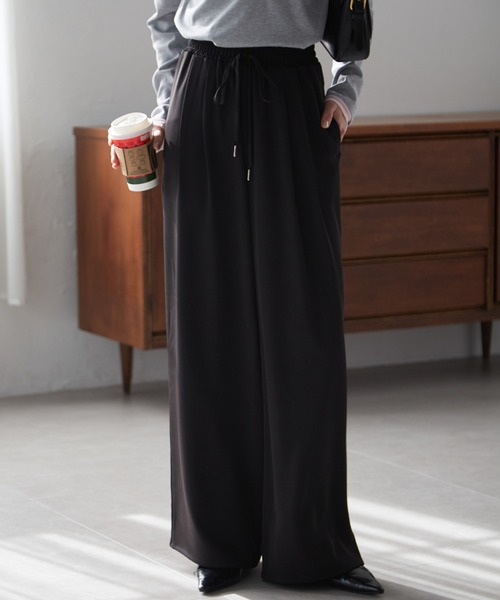 RANAN（ラナン）の「【全骨格◎/体型拾わず美脚見え】とろみ2タックイージーパンツ【4サイズ展開 S/M/L/LL】【イージーケア】（その他パンツ・レディース・アイボリー/ブラック/ブラウン/チャコール・L/LL/M/S）」の6枚目の写真