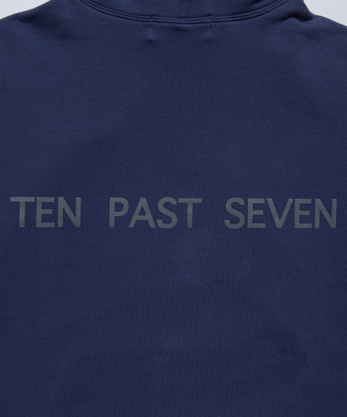 TEN PAST SEVEN（テン ファスト セブン）の「オーバーサイズフードパーカー - ブルー（パーカー・メンズ・その他・SMALL/MEDIUM/LARGE）」の6枚目の写真