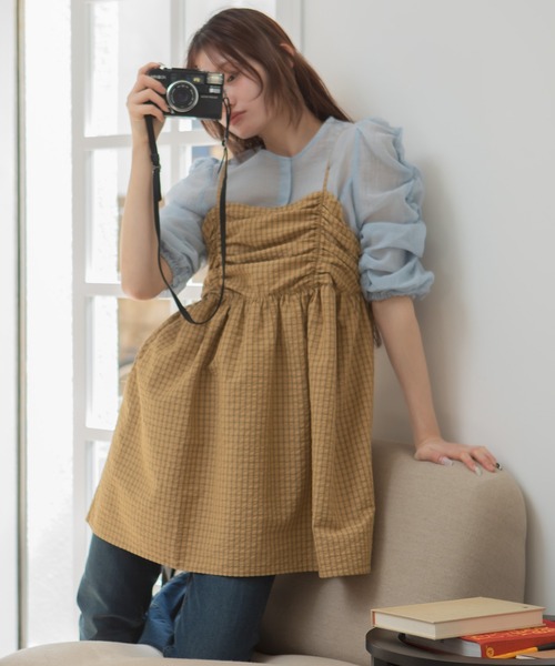HEILIS(ヘイリス)の「チェックギャザーチュニックキャミソール / チェック柄 キャミ ノースリーブ 韓国 春服 夏服 ガーリー トレンド キャミソール イエロー ブラウン ブルー 茶 黄 青 チュニック トップス(キャミソール・レディース・ブルー/ブラウン・FREE)」の2枚目の写真