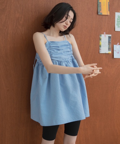 HEILIS(ヘイリス)の「チェックギャザーチュニックキャミソール / チェック柄 キャミ ノースリーブ 韓国 春服 夏服 ガーリー トレンド キャミソール イエロー ブラウン ブルー 茶 黄 青 チュニック トップス(キャミソール・レディース・ブルー/ブラウン・FREE)」の22枚目の写真