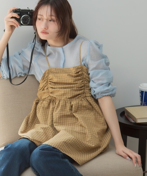 HEILIS(ヘイリス)の「チェックギャザーチュニックキャミソール / チェック柄 キャミ ノースリーブ 韓国 春服 夏服 ガーリー トレンド キャミソール イエロー ブラウン ブルー 茶 黄 青 チュニック トップス(キャミソール・レディース・ブルー/ブラウン・FREE)」の5枚目の写真