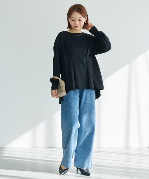 LAVEANGE(ラビアンジェ)の「ウエストタック ライトスウェットプルオーバー(スウェット・レディース・グレイッシュベージュ/ブラック・3L/LL/M/5L/4L)」の8枚目の写真