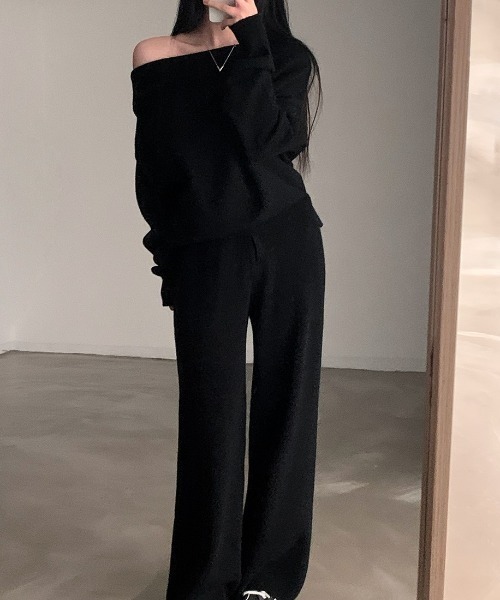 Aelina(エリナ)の「オフショルダー長袖トップスハイウエストワイドパンツセットアップ(セットアップ・レディース・アイボリー/グレー/ブラック・FREE)」の2枚目の写真