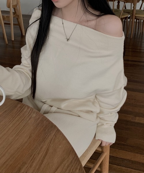 Aelina(エリナ)の「オフショルダー長袖トップスハイウエストワイドパンツセットアップ(セットアップ・レディース・アイボリー/グレー/ブラック・FREE)」の21枚目の写真