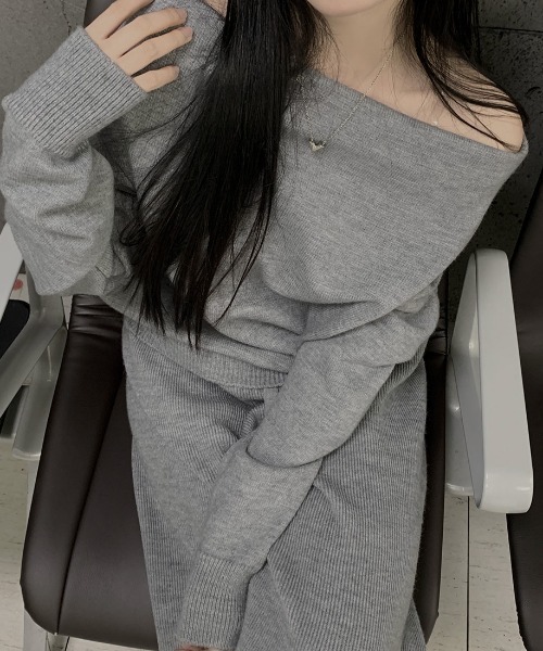 Aelina(エリナ)の「オフショルダー長袖トップスハイウエストワイドパンツセットアップ(セットアップ・レディース・アイボリー/グレー/ブラック・FREE)」の13枚目の写真