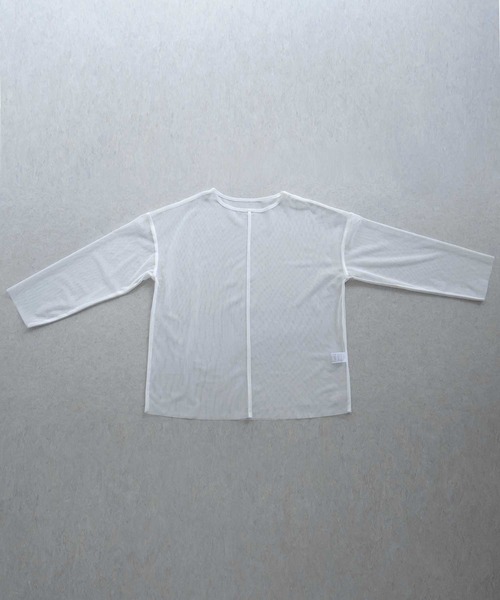 Bulue.(ブルー)の「【Bulue.】シアートップス(Tシャツ/カットソー・レディース・グレイッシュベージュ/オフホワイト/ブラック・FREE)」の9枚目の写真
