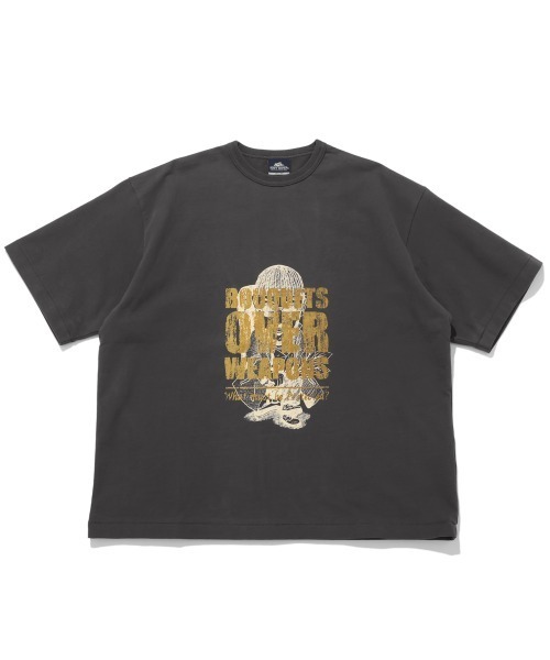 KRIFF MAYER(クリフメイヤー)の「やわらかヘビー天竺T(OVER)(Tシャツ/カットソー・メンズ・チャコール/ナチュラル/グレー・MEDIUM/LARGE/X-LARGE)」の2枚目の写真