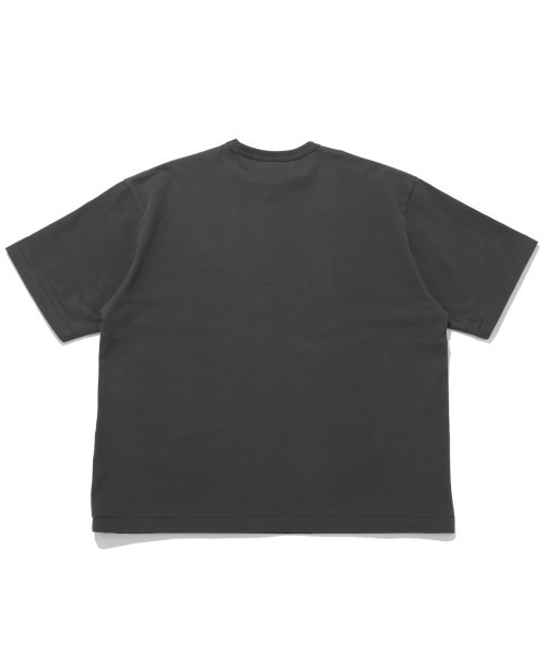 KRIFF MAYER(クリフメイヤー)の「やわらかヘビー天竺T(OVER)(Tシャツ/カットソー・メンズ・チャコール/ナチュラル/グレー・MEDIUM/LARGE/X-LARGE)」の6枚目の写真
