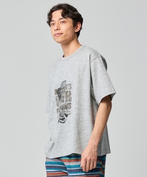 KRIFF MAYER(クリフメイヤー)の「やわらかヘビー天竺T(OVER)(Tシャツ/カットソー・メンズ・チャコール/ナチュラル/グレー・MEDIUM/LARGE/X-LARGE)」の13枚目の写真