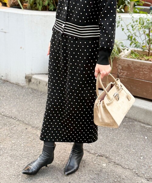 MICO COULIER（ミコクリエ）の「《セットアップ対応》エステルニットドットスカート（スカート・レディース・ライトグレー/ブラック・38）」の3枚目の写真