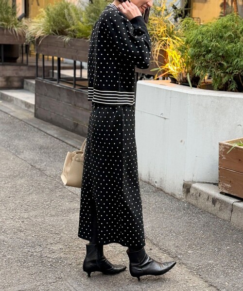 MICO COULIER（ミコクリエ）の「《セットアップ対応》エステルニットドットスカート（スカート・レディース・ライトグレー/ブラック・38）」の7枚目の写真