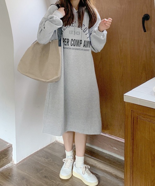 Miniministore(ミニミニストア)の「フーディスウェットワンピース裏起毛ワンピ(ワンピース・レディース・ダークグレー/ブラック/ライトグレー・FREE)」の22枚目の写真