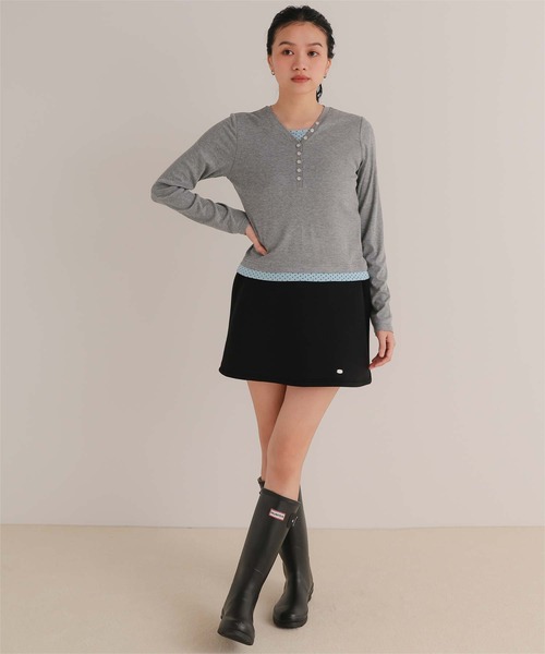 miette(ミエット)の「レイヤード風Vネックヘンリートップス(Tシャツ/カットソー・レディース・ブラック/レッド/ブラウン/グレー・L/M/S)」の11枚目の写真