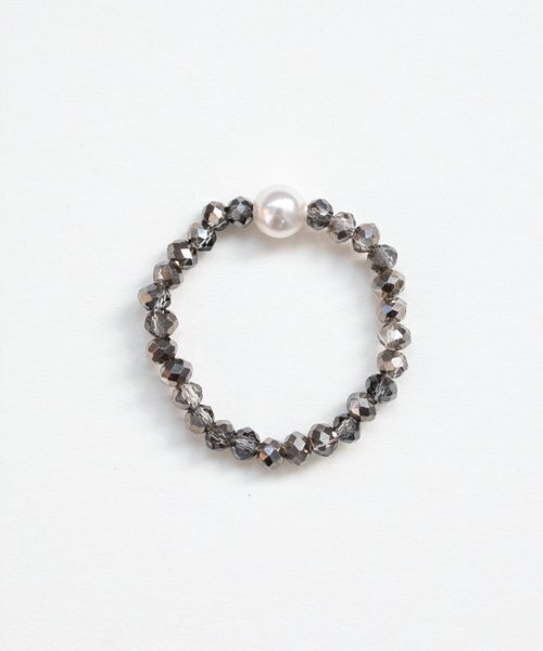 MERRYMOTIVE（メリーモチーブ）の「Pearl point grey crystal ring（リング・レディース・その他・S/M）」の3枚目の写真