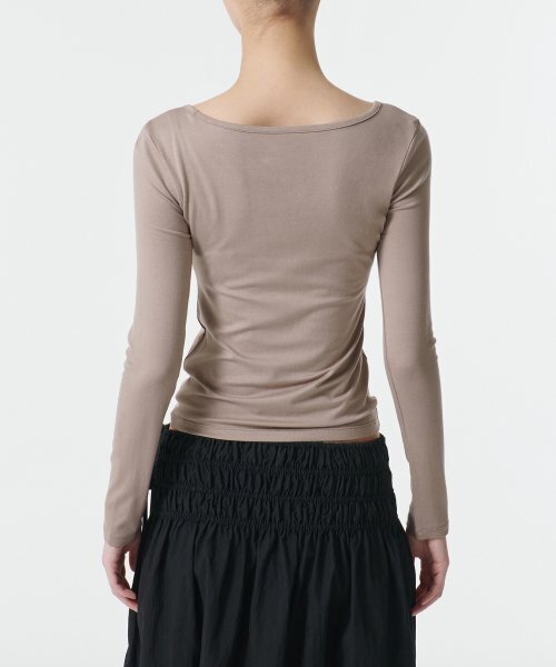 MUSINSA STANDARD WOMAN（ムシンサスタンダードウーマン）の「ウィメンズテンセルスリムバレリーナ長袖Tシャツ[グレイッシュベージュ]（Tシャツ/カットソー・レディース・その他・LARGE/MEDIUM/SMALL/X-SMALL）」の2枚目の写真