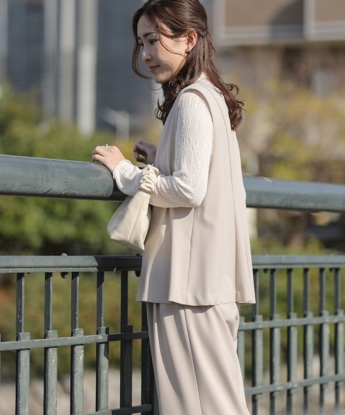 Bou Jeloud(ブージュルード)の「【はあちゅう*Bou Jeloud】2WAYフェイスベスト(ベスト・レディース・ベージュ/ネイビー・38/40)」の16枚目の写真