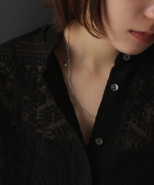 Lilas(リラ)の「【SAMH by LILAS】パールTバークリップチェーンネックレス SV(ネックレス・レディース・シルバー・FREE)」の5枚目の写真