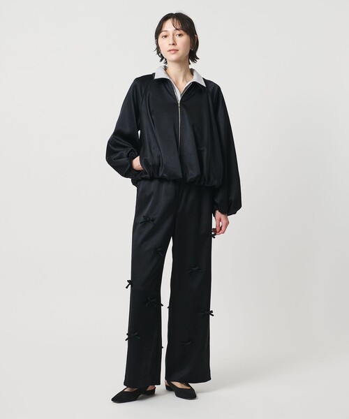 UNITED ARROWS(ユナイテッドアローズ)の「サテン 3Dリボン パンツ ‐ウォッシャブル‐(その他パンツ・レディース・ブラック・36/38)」の4枚目の写真