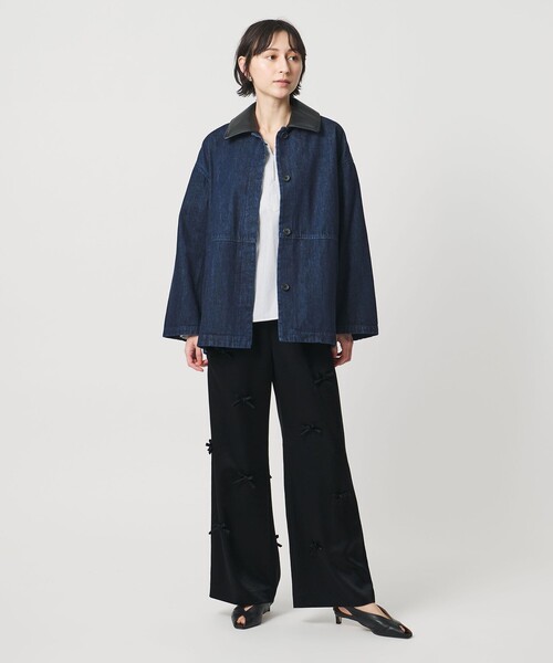 UNITED ARROWS(ユナイテッドアローズ)の「サテン 3Dリボン パンツ ‐ウォッシャブル‐(その他パンツ・レディース・ブラック・36/38)」の5枚目の写真