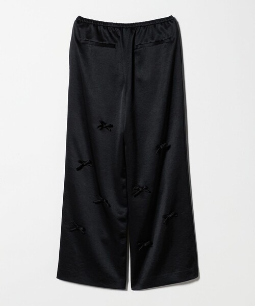 UNITED ARROWS(ユナイテッドアローズ)の「サテン 3Dリボン パンツ ‐ウォッシャブル‐(その他パンツ・レディース・ブラック・36/38)」の10枚目の写真