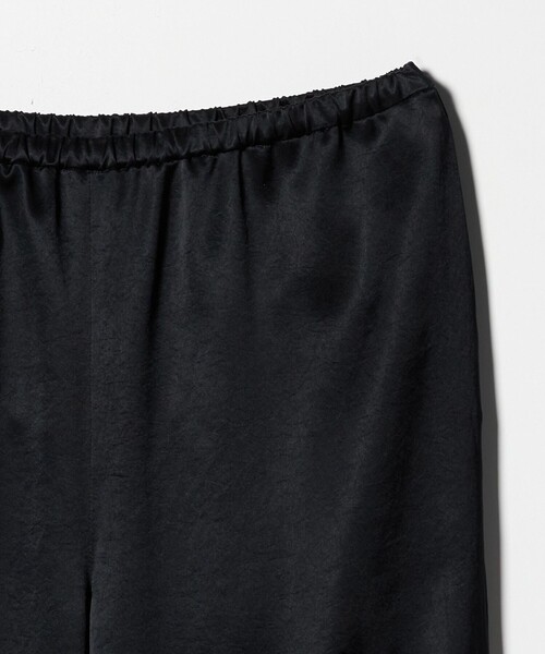 UNITED ARROWS(ユナイテッドアローズ)の「サテン 3Dリボン パンツ ‐ウォッシャブル‐(その他パンツ・レディース・ブラック・36/38)」の11枚目の写真