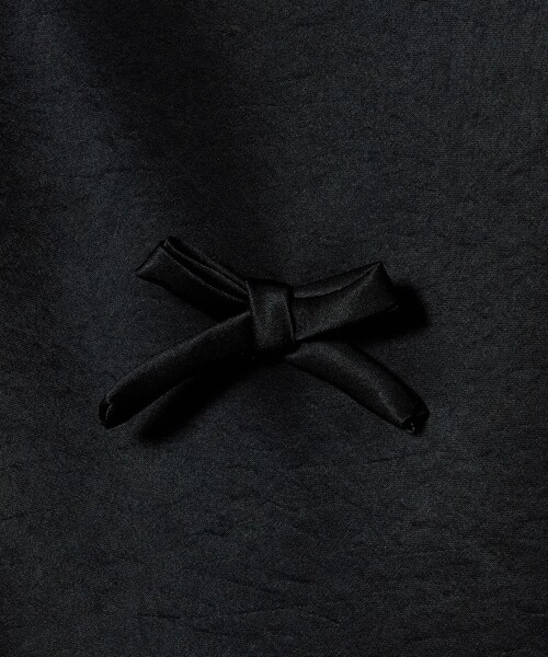 UNITED ARROWS(ユナイテッドアローズ)の「サテン 3Dリボン パンツ ‐ウォッシャブル‐(その他パンツ・レディース・ブラック・36/38)」の16枚目の写真