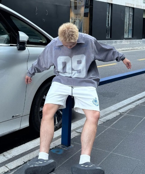 B.R.U(ブル)の「ナンバリングプリントカットソー(Tシャツ/カットソー・メンズ・グレー・FREE)」の3枚目の写真