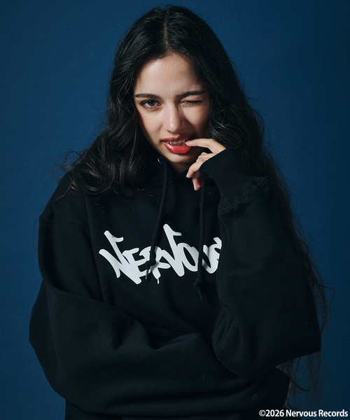 JOURNAL STANDARD（ジャーナルスタンダード）の「Nervous Records / ナーヴァス・レコーズ × JOURNAL STANDARD フーディ（パーカー・メンズ・ブラック・MEDIUM/LARGE/X-LARGE）」の7枚目の写真