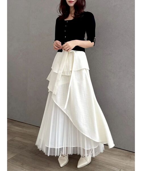 dazzlin（ダズリン）の「アシメティアードプリーツスカート（スカート・レディース・アイボリー/インディゴブルー/チャコールグレー・MEDIUM/SMALL）」の13枚目の写真