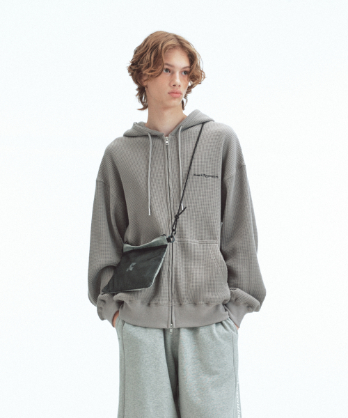 Rest&Recreation(レストアンドレクリエーション)の「NET SACOCHE BAG - GREY(メッセンジャーバッグ・メンズ・その他・ONE)」の5枚目の写真